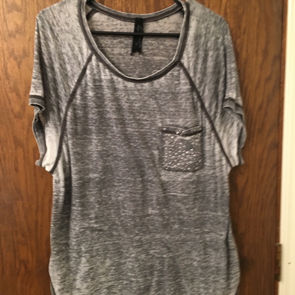 Seven7 Gray Rhinestone Pocket Tee Size XL